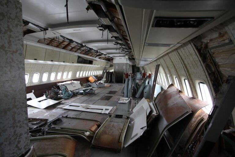 Как самолет становится музеем: в Новосибирске реставрируют Ил-86