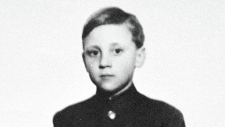 Владимир Высоцкий в детские годы