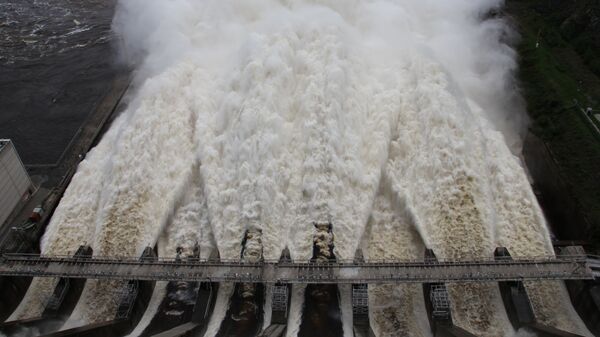 На Зейской ГЭС увеличены сбросы воды