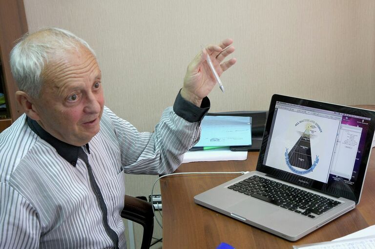 Доктор физико-математических наук Александр Долгов Доктор физико-математических наук Александр Долгов