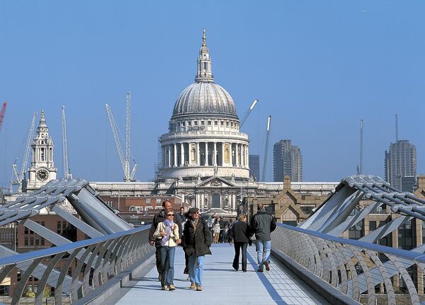 Мост Миллениум в Лондоне