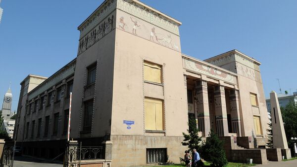 Старейший музей Красноярска ремонтируют из-за угрозы обвала фасада