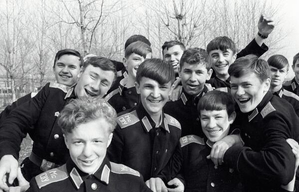 Воспитанники Суворовского военного училища
