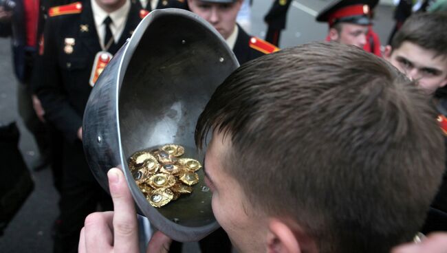 Выпуск в Санкт-Петербургском Суворовском военном училище. Архивное фото