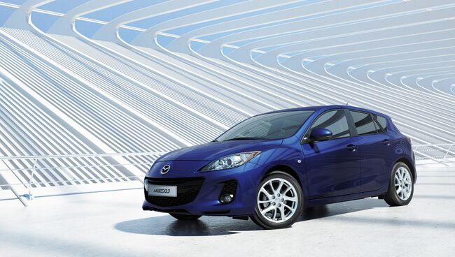 Автомобиль Mazda 3