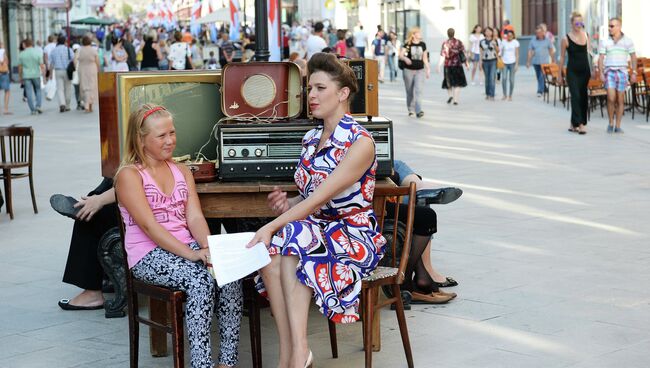 Пешеходная зона на Никольской улице в Москве