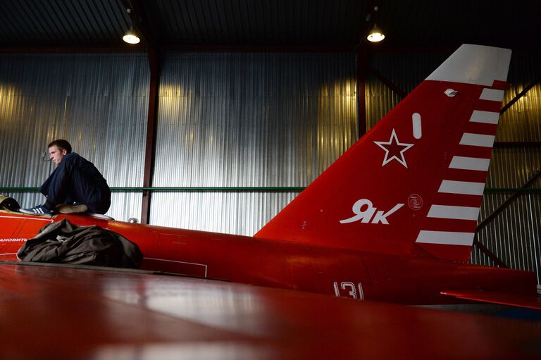 Як-130 в новой-старой ливрее фирмы Яковлева Як-130 в новой-старой ливрее фирмы Яковлева