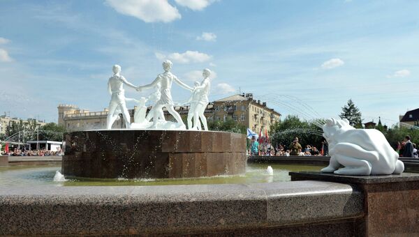 Воссозданный фонтан Детский хоровод открыт в Волгограде