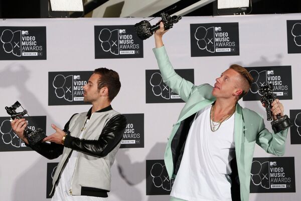 Музыканты Маклемор и Райан Льюис на MTV Video Music Awards