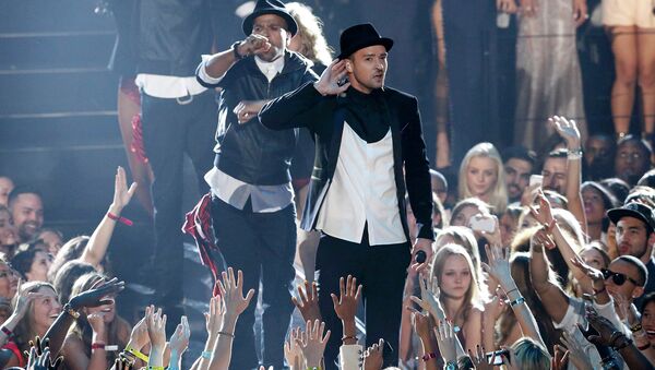 Певец Джастин Тимберлейк во время выступления на MTV Video Music Awards