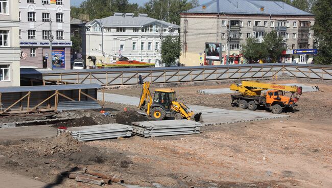 Стройплощадка около ГУМа в Томске, архивное фото