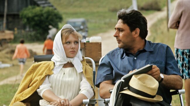 Людмила Савельева и Юлий Карасик. Архивное фото