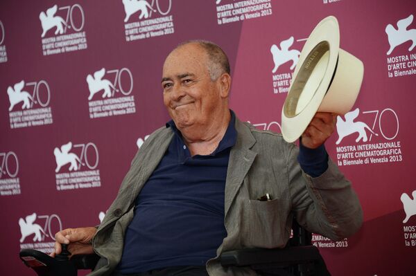 Кинорежиссер и драматург Бернардо Бертолуччи на фотоколле перед открытием 70-го Венецианского Международного кинофестиваля.