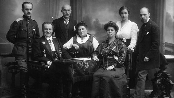 Семейство Булла, 1916 год