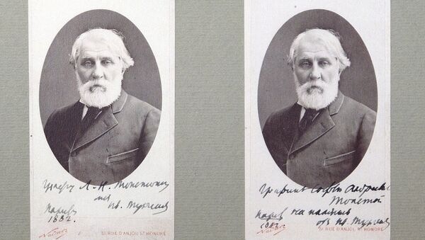 Фотографии И.С. Тургенева с дарственными подписями писателя Л.Н. и С.А. Толстым. 1882 г.