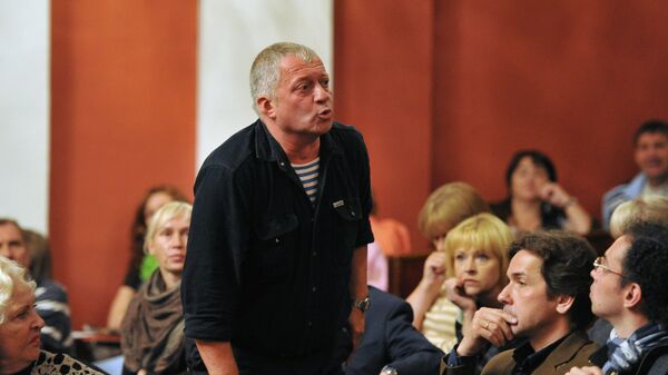 Актер Александр Терешко во время сбора труппы Театра на Малой Бронной. Архивное фото
