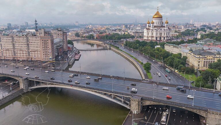 Вид на храм Христа Спасителя