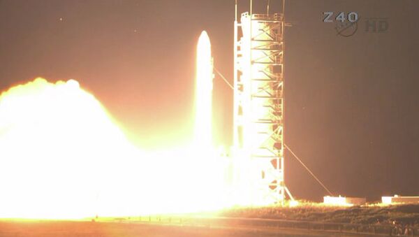 Ракета Минотавр успешно вывела лунный зонд LADEE на орбиту
