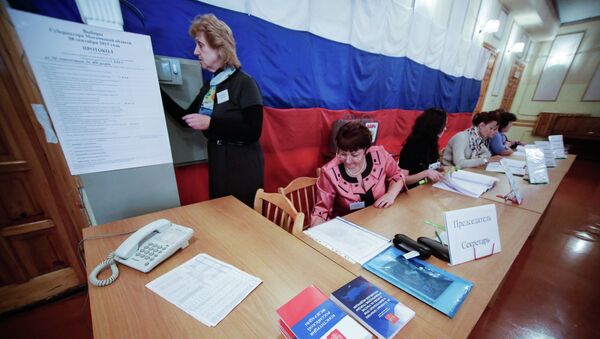 Подготовка избирательных участков к выборам. Архивное фото