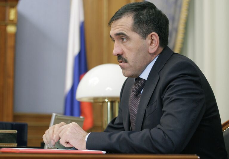 Президент Ингушетии Юнус-Бек Евкуров Президент Ингушетии Юнус-Бек Евкуров