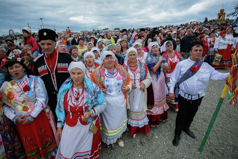 Казачий фестиваль Легенды Тамани прошел в Кубанской Атамани