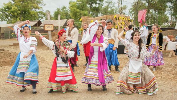 Казачий фестиваль Легенды Тамани прошел в Кубанской Атамани. Архивное фото