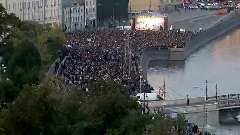 Митинг сторонников Алексея Навального на Болотной площади Митинг сторонников Алексея Навального на Болотной площади