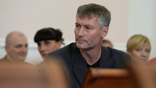 Евгений Ройзман, избранный главой Екатеринбурга, на заседании городского избиркома, утвердившего победу Ройзмана на выборах 8 сентября.