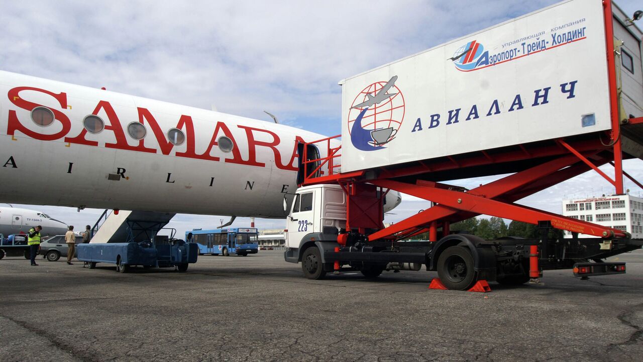 Самарский аэропорт Курумоч не смог принять два авиарейса - РИА Новости,  13.06.2024