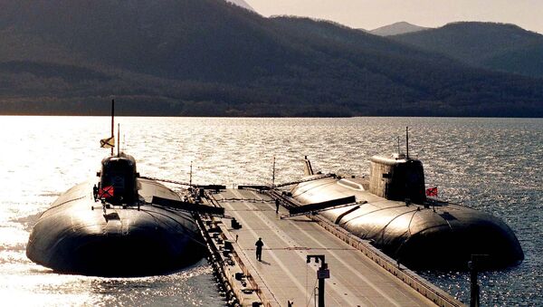 Ракетные атомные подводные лодки у пирса. Архивное фото