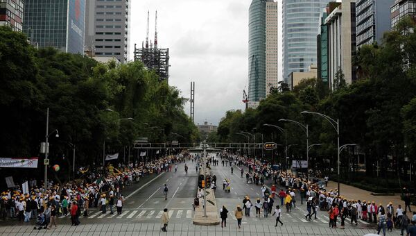 Протест против энергореформы в Мехико