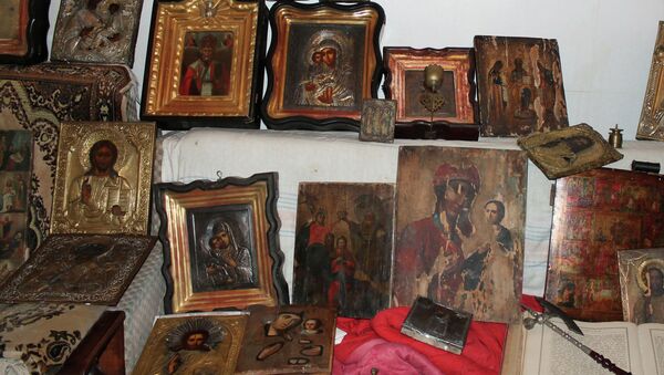 Ворованные иконы, изъятые под Ростовом, событийное фото