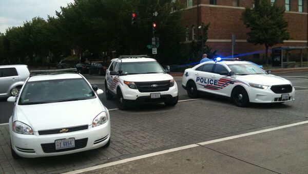 Полиция работает на месте стрельбы в Вашингтоне, фото с места событий