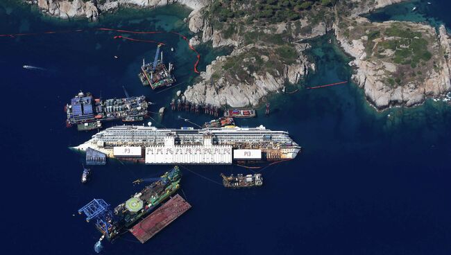 Операция по подъему круизного лайнера Costa Concordia