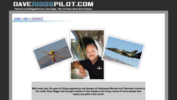 Официальный сайт пилота-каскадера Дэвида Риггса