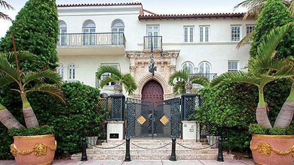 Особняк Casa Casuarina в пригороде Майами, ранее принадлежавший модельеру Джанни Версаче
