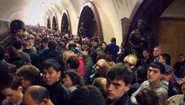 Сбой поездов в московском метро. Фото с места события