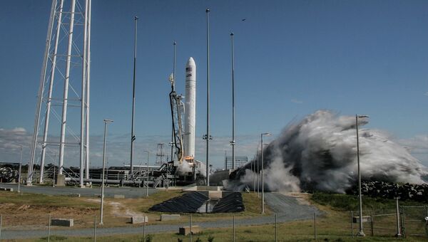 Запуск ракеты с частным космическим грузовиком Cygnus