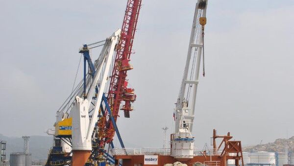 ОАО Восточный Порт получило новую судопогрузочную машину Mitsui