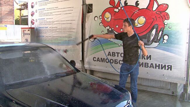 Чистая машина за десять рублей: плюсы и минусы моек самообслуживания