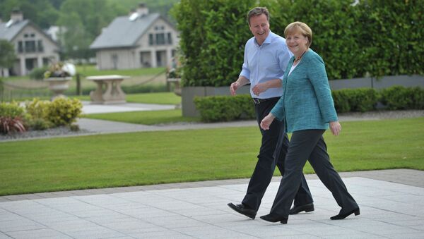 Премьер-министр Великобритании Дэвид Кэмерон и канцлер Германии Ангела Меркель. Архивное фото