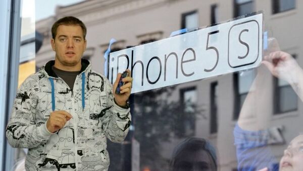 Эксперт рассказал о достоинствах и недостатках нового iPhone 5S