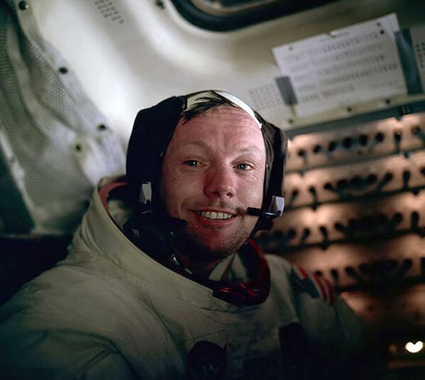 Американский астронавт Нил Армстронг