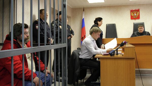 Роман Долгов на суде, архивное фото