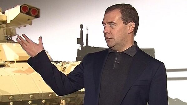 Медведев оценил боевую машину Терминатор-2 на выставке RAE-2013