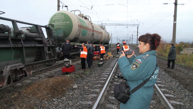 Сход с рельсов цистерн с пропаном в городе Буе Костромской области. Фото с места событий