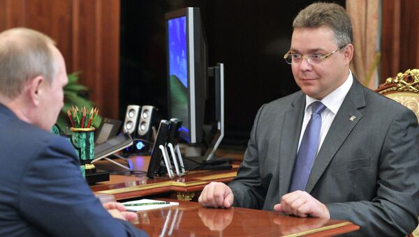 Временно исполняющий обязанности губернатора Ставропольского края Владимир Владимиров (справа), архивное фото