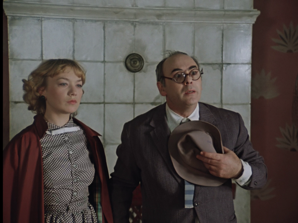 Елена Коренева и Анатолий Равикович в фильме Покровские ворота Елена Коренева и Анатолий Равикович в фильме Покровские ворота