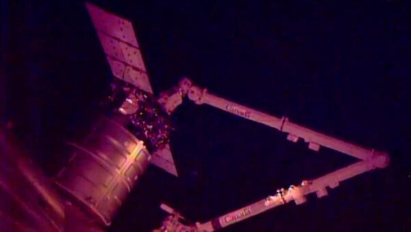 Космический корабль Cygnus пристыковался к МКС, событийное фото