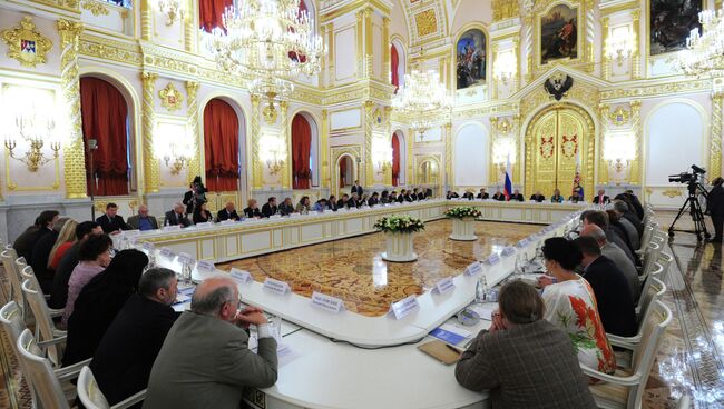 Заседание Совета при президенте РФ по развитию гражданского общества и правам человека. Архивное фото